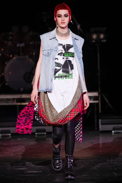 Look 42